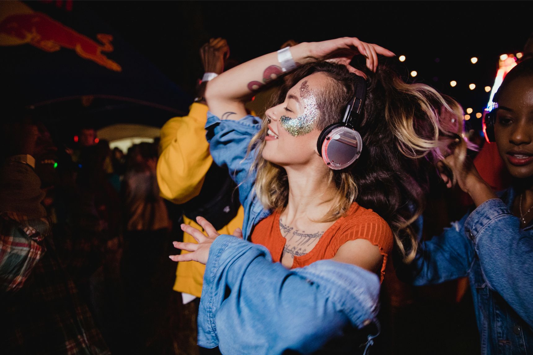 SILENT DISCO